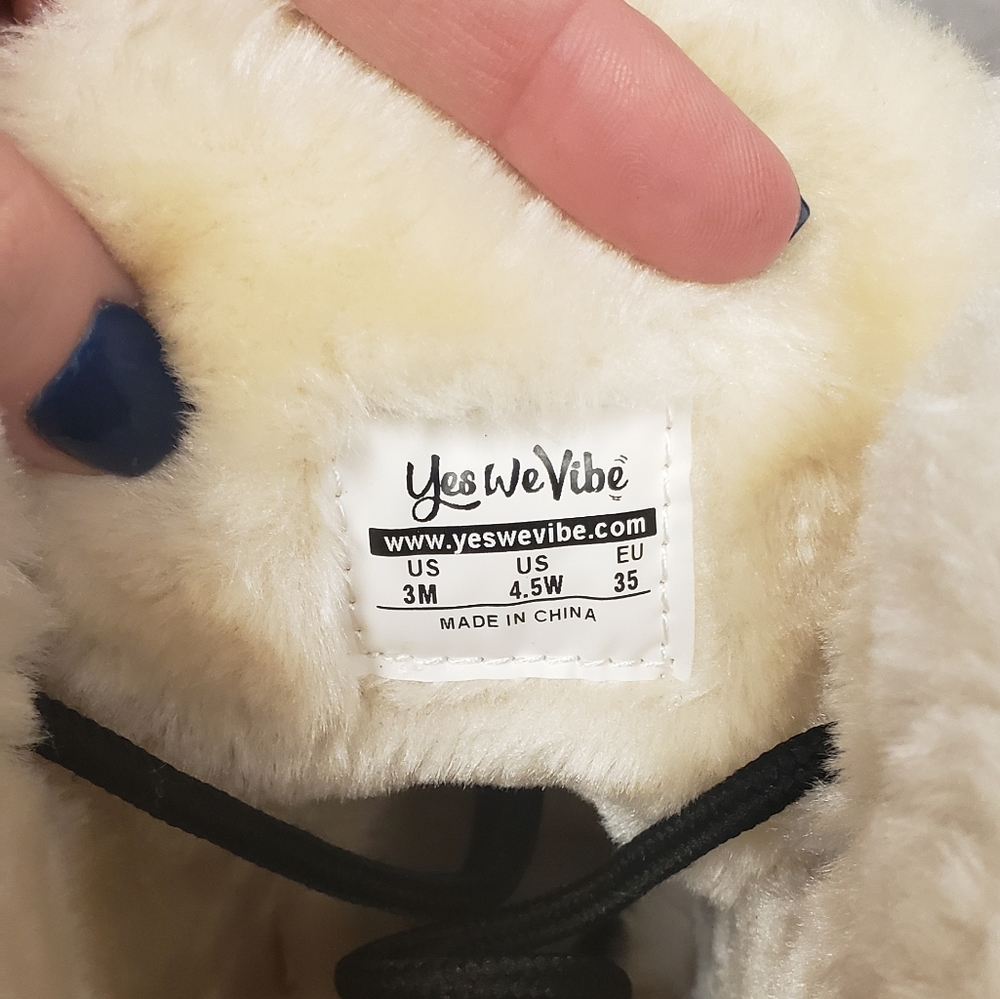 Native boots - Picture 5 of 6